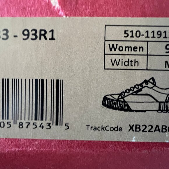 Levi's Sneakers Emma Rose, Pink Canvas, Size 9M New! - Picture 2 of 16